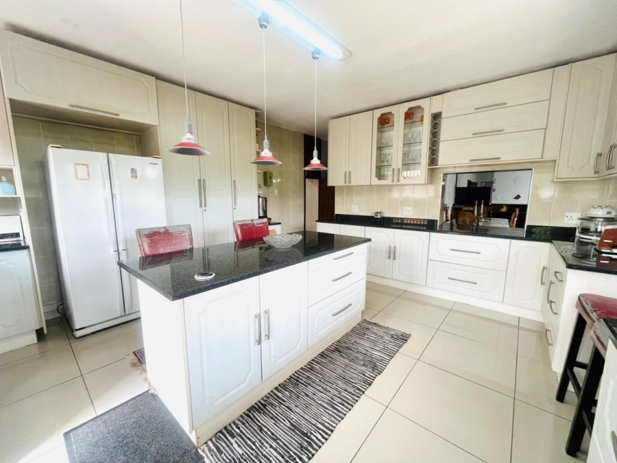 4 Bedroom Property for Sale in Braelyn Eastern Cape